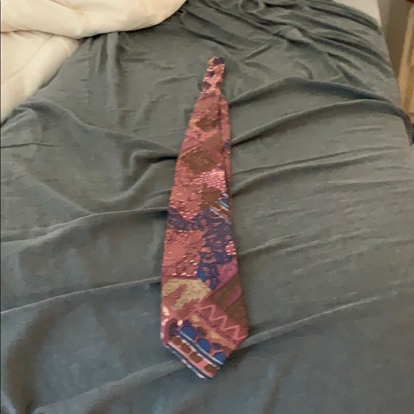 Tie - Picture 1 of 3